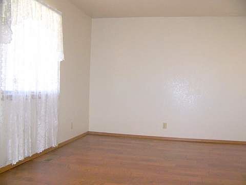 5th image of 208 S La Mesa Dr