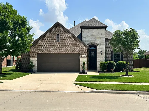 2112 Benjamin Creek Dr Photo 1