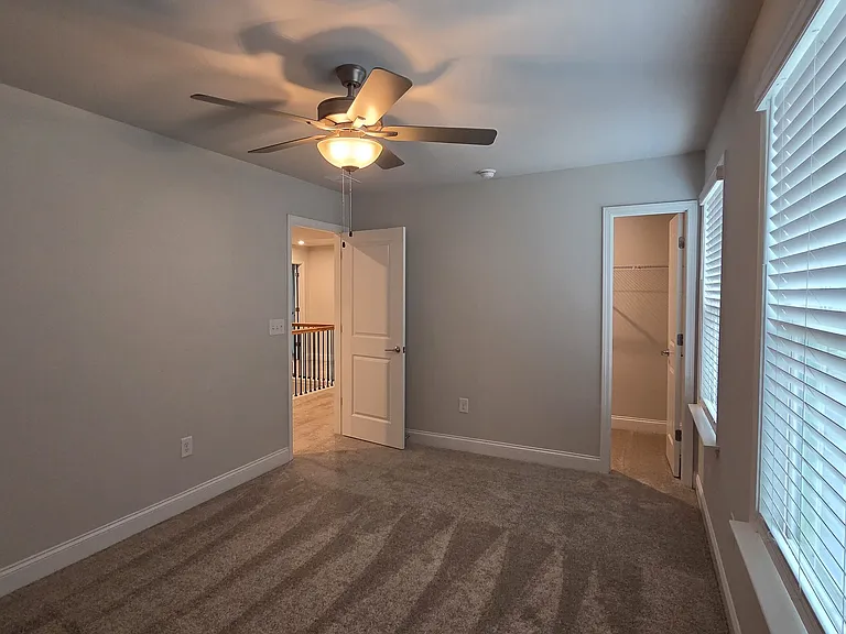 521 Elkwood Ln — Photo 38
