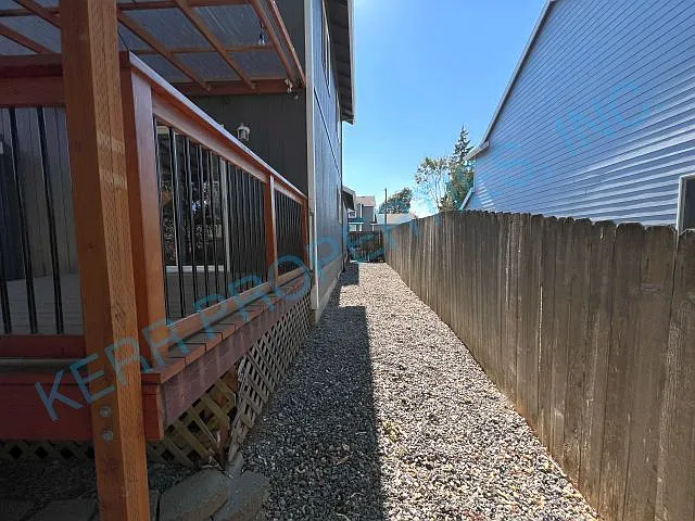 39895 Evans St — Photo 20