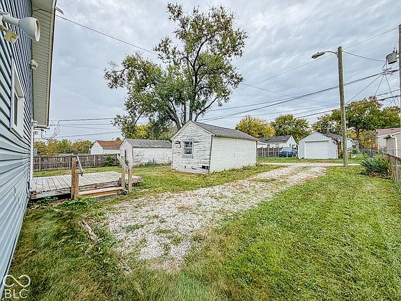 3rd image of 4548 Young Ave