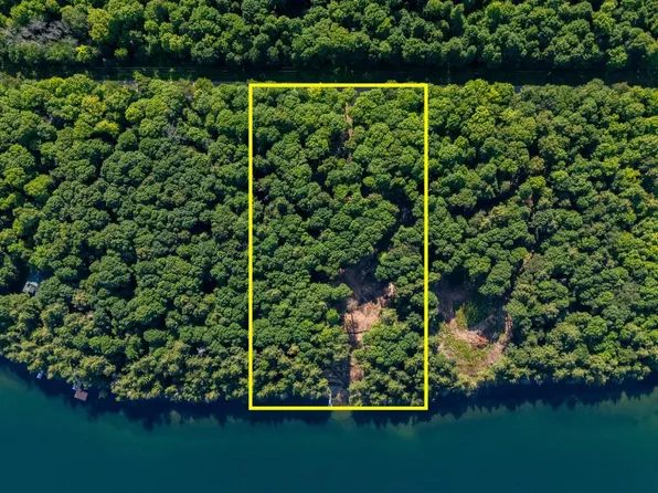 229 Smoky Lake Dr, Iron River, MI 49935