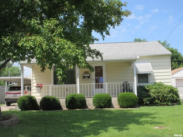 428 5th St E, Milan, IL 61264