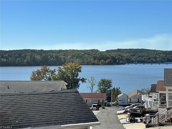 2nd image of 155 Grand View Dr