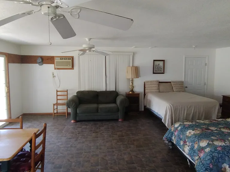 418635 E Texanna Rd #2 — Photo 2
