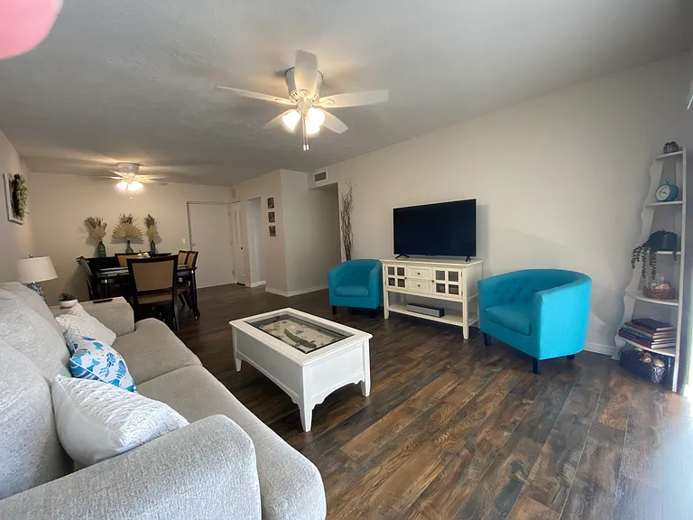 223 Columbia Dr #213 — Photo 54