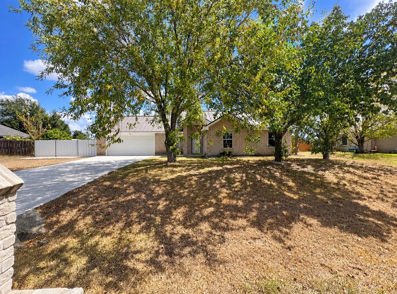Cordova Loop, Seguin — Photo 1