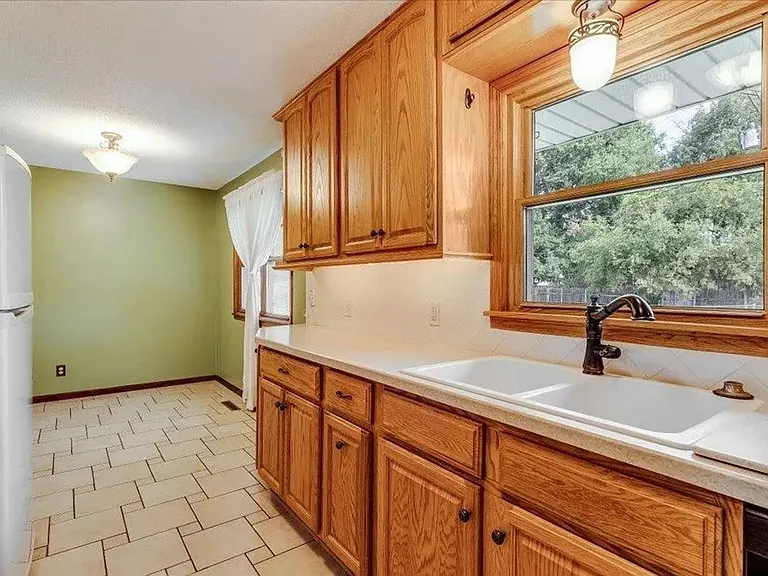 3321 Clove Cir — Photo 13
