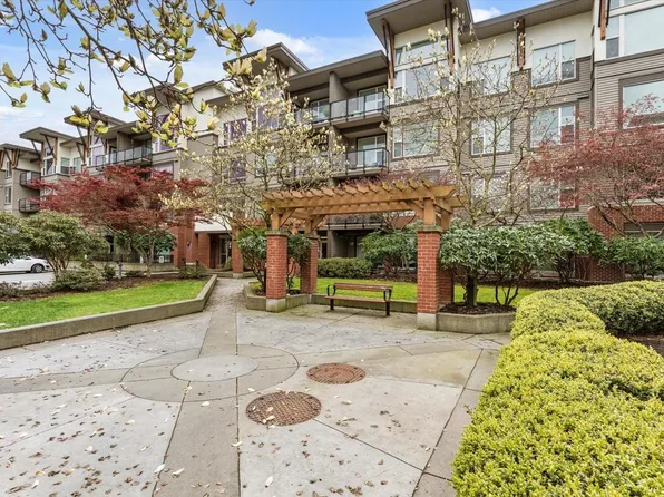 33539 Holland Ave #412, Abbotsford, BC V2S 0C6