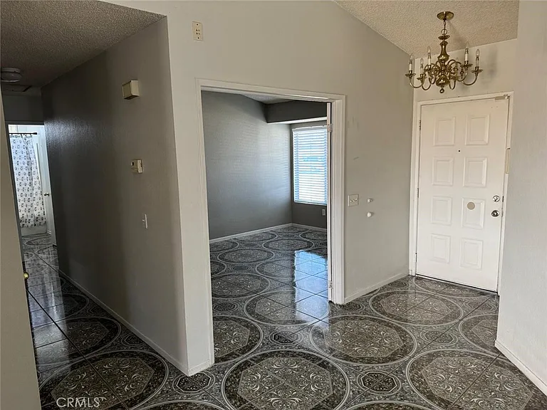 1229 Onyx Dr — Photo 5