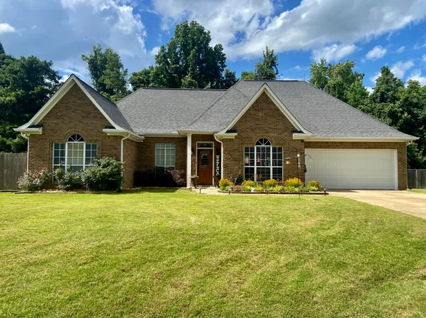 124 Auburn Pl, Tupelo, MS 38804