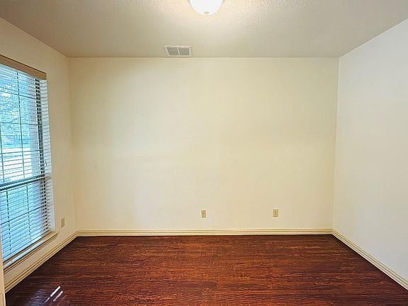 5th image of 14006 Stevens Point Dr