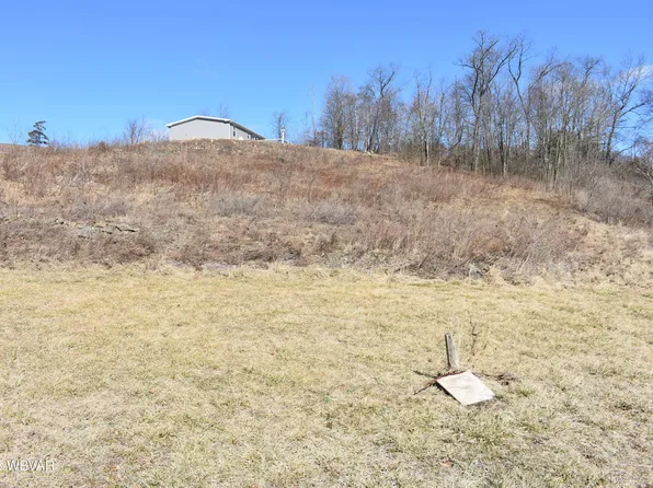 42 Julia Dr, Lock Haven, PA 17745