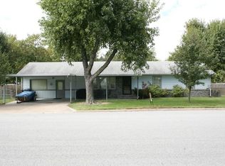 403 N Elm St, Commerce, OK 74339