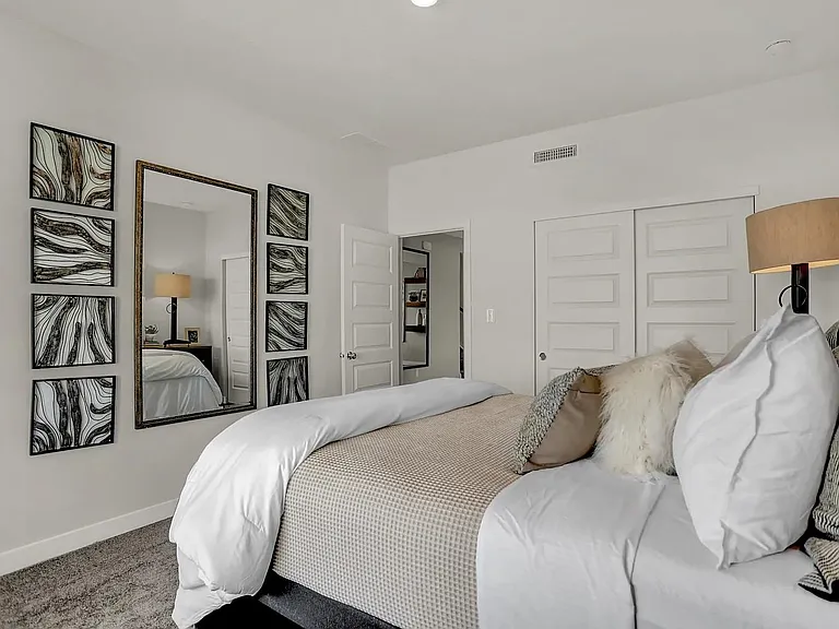 17240 Barnes St — Photo 10