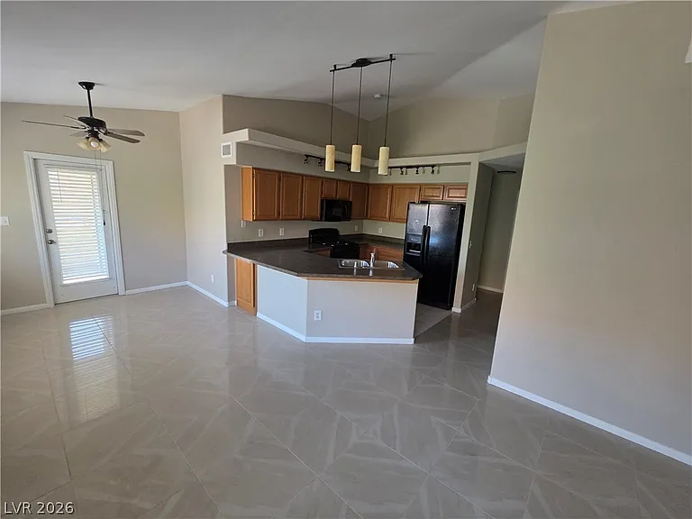 1545 Jenny Linn Dr #1545 — Photo 4