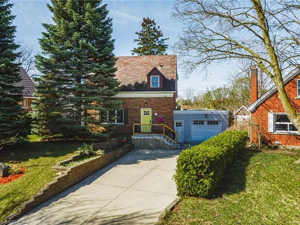 55 Vancamp Ave, Kitchener, ON N2M 1J1