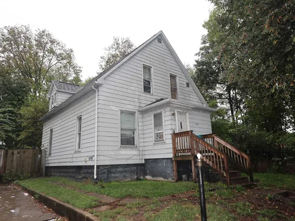 1407 Hudson St, Elkhart, IN 46516