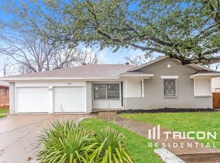 2309 Gilbert Cir, Arlington, TX 76010