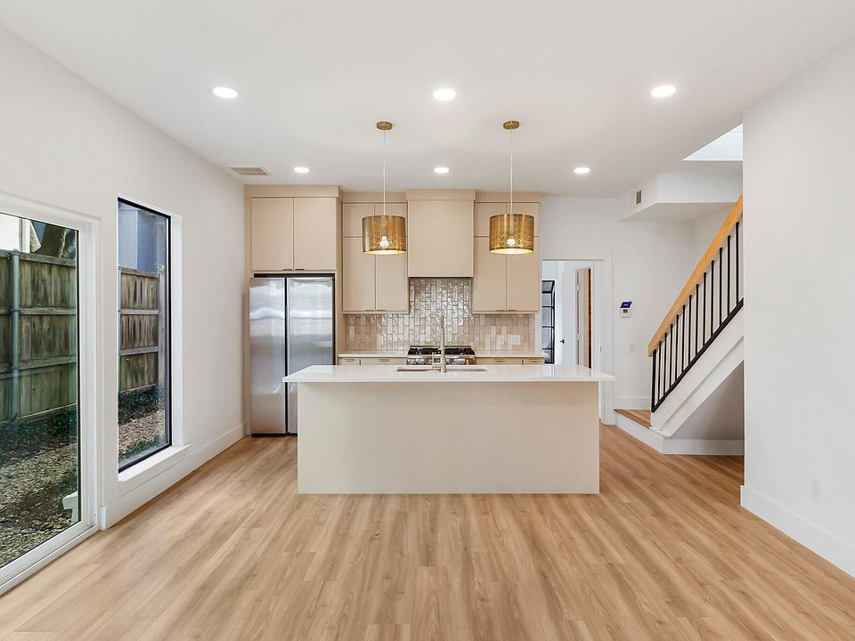 1st image of 3633 Asbury St