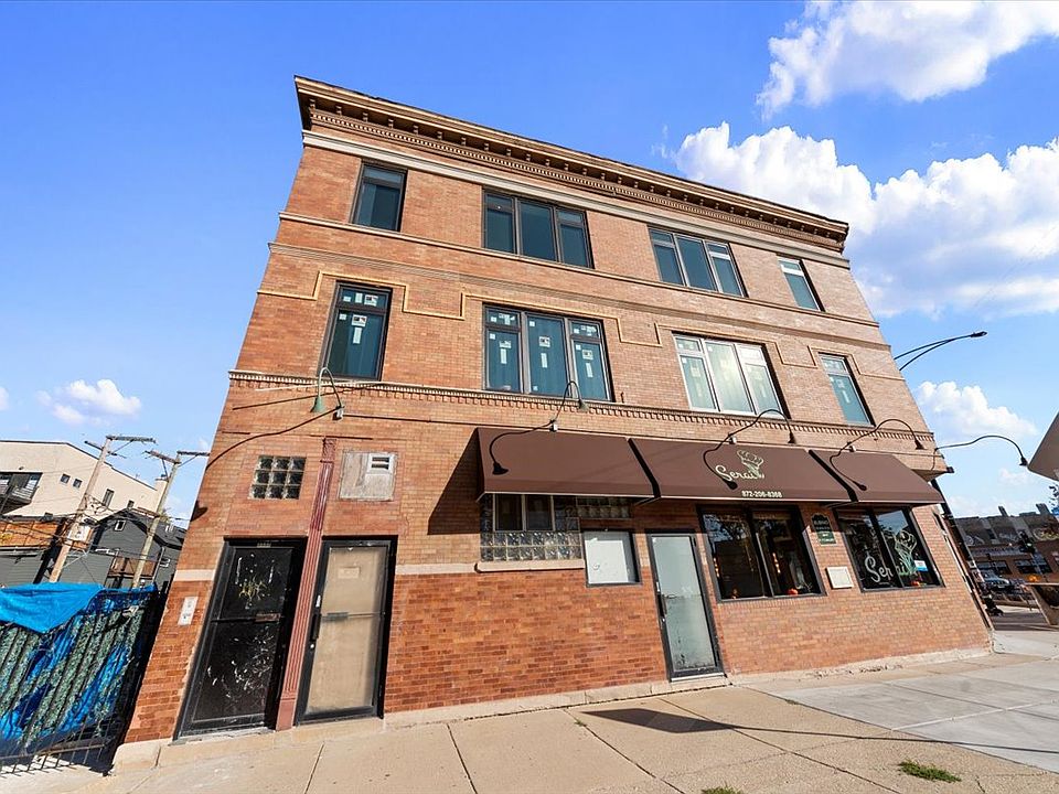 1st image of 2171 N Milwaukee Ave Unit 2