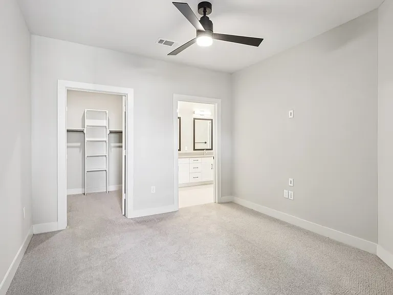 The Huntley — Photo 98