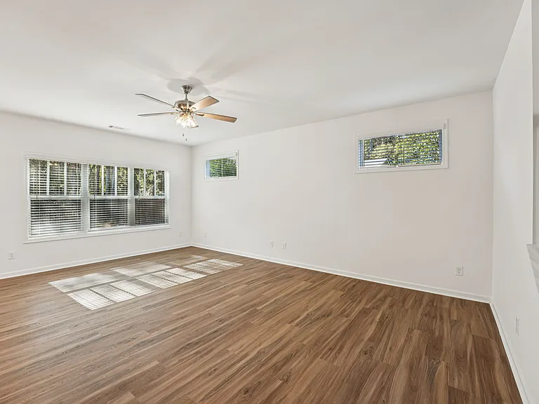 Quinn Residences at Dorchester Place — Photo 92