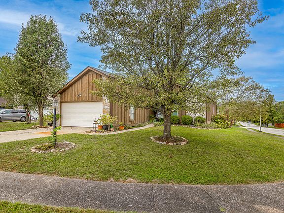 2nd image of 392 Garden Point Dr
