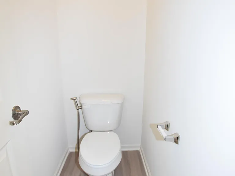 2945 Showplace Dr — Photo 41