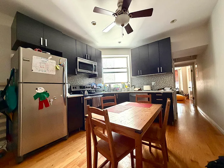 57 Newell St #3L — Photo 1