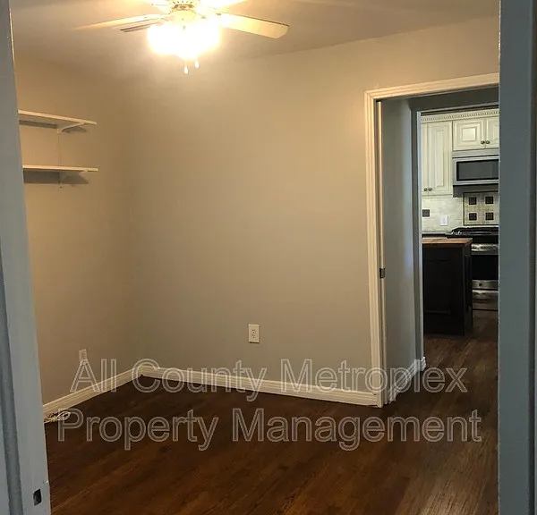 3984 Park Ln — Photo 12