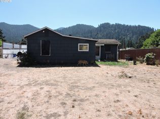 76364 Jones Rd, Oakridge, OR 97463