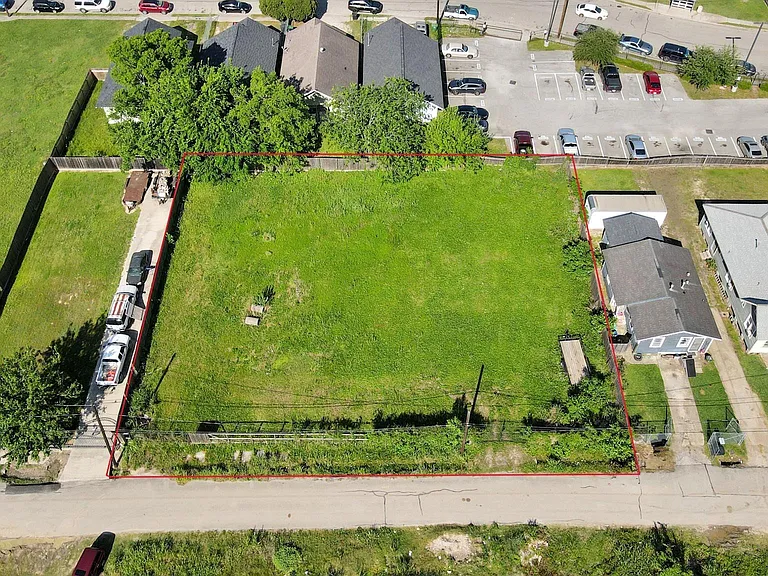 1403 Press St — Photo 3