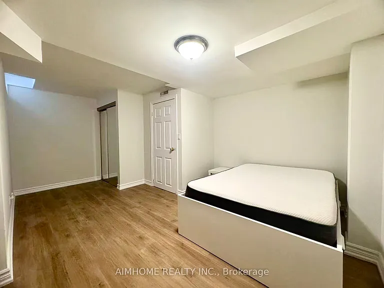 86 Crandall Dr — Photo 6