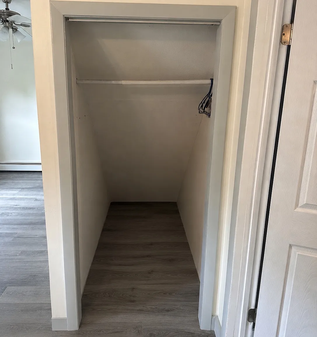 2 bed, 860 sqft, $2,100 — Photo 4