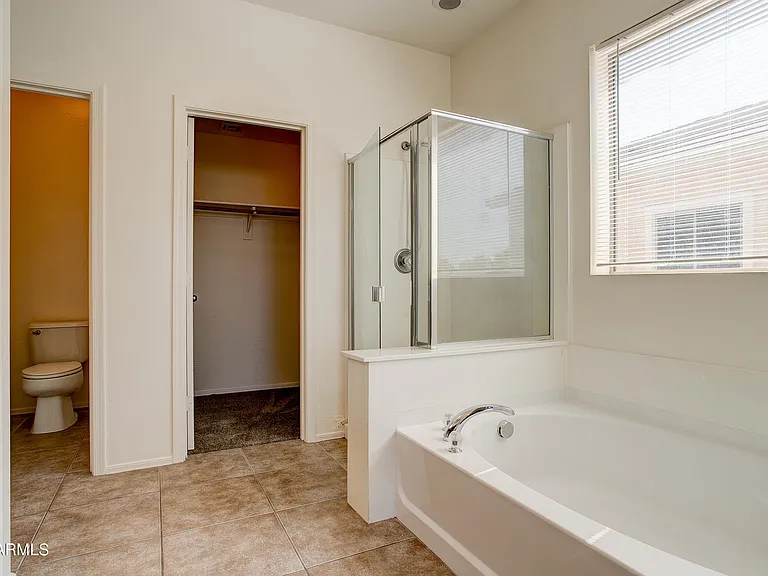 9928 W Chipman Rd — Photo 27