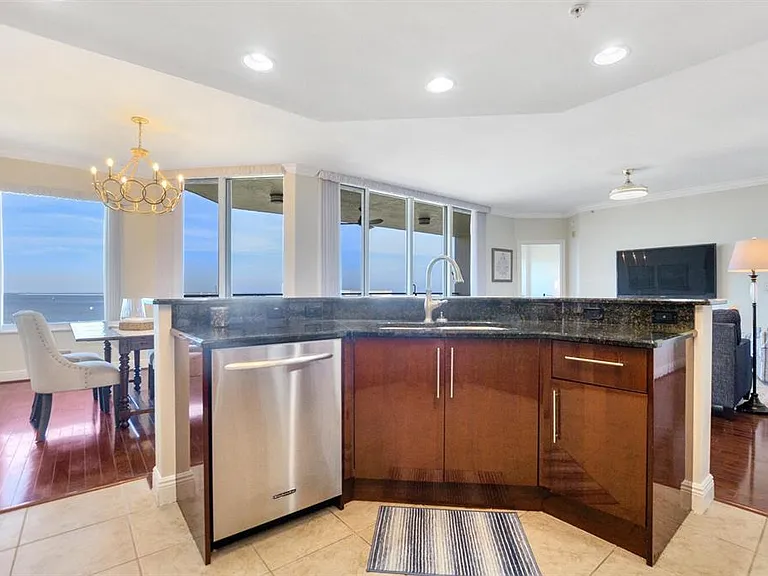 5823 Bowen Daniel Dr #802 — Photo 12