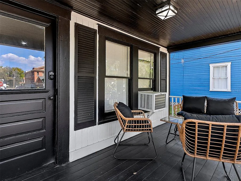 2 bed, 1.0 bath, 566 sqft, $2,610 — Photo 3