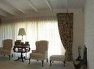 23011 Bretton Pl, Woodland Hills, CA 91364
