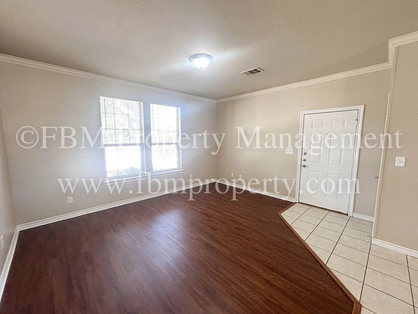 616 Biloxi Drive - Cozy 2 Bedroom, 1 Bathroom Duplex in Ennis, TX! — Photo 3