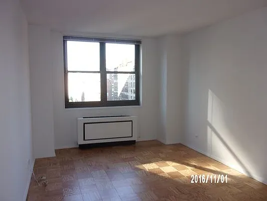 Rented by Carlyle Property Management | media 5