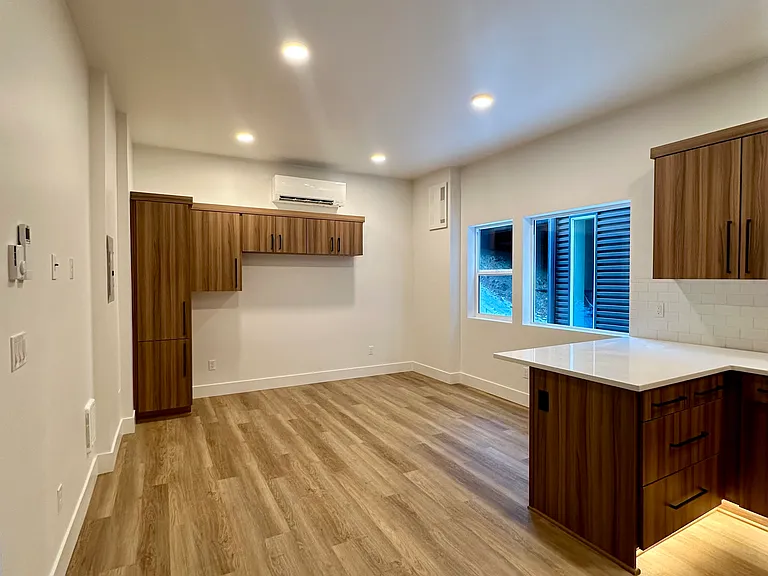 1449 NW Ogden Ave #2 — Photo 4