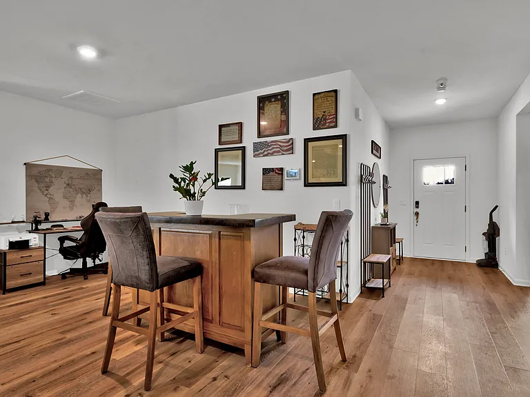 9426 Doss Ferry Ln — Photo 15