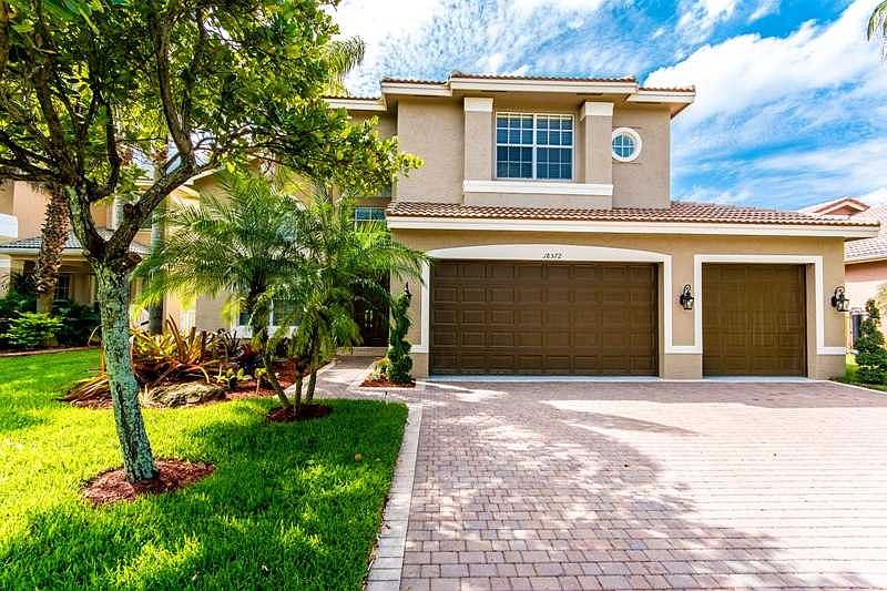 1st image of 18527 Sw 55 St