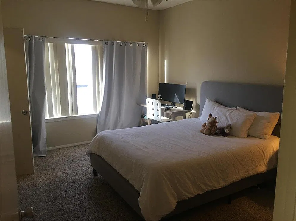 2 bed, 2.0 bath, 904 sqft, $2,000 — Photo 4