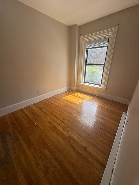 1 bed, 500 sqft, $2,500 — Photo 2