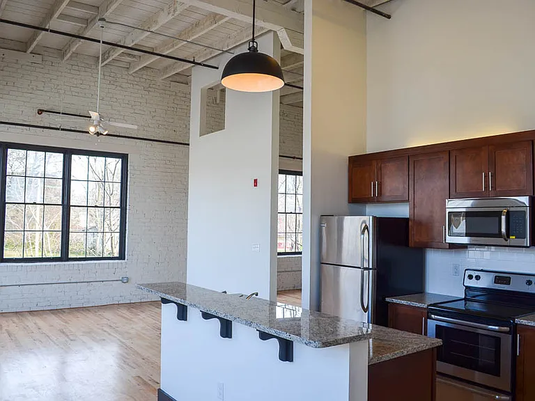 Long Lofts — Photo 5