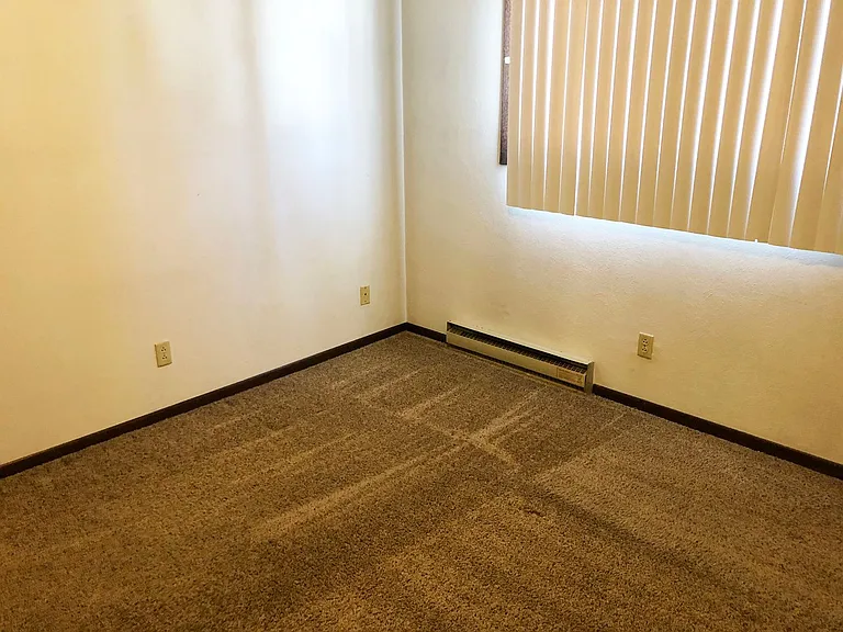 5402 Schmutzler St — Photo 18