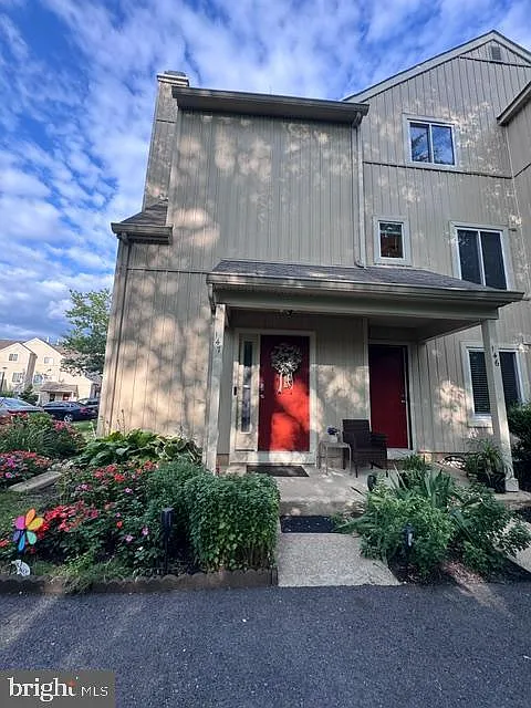 147 Woodlake Dr