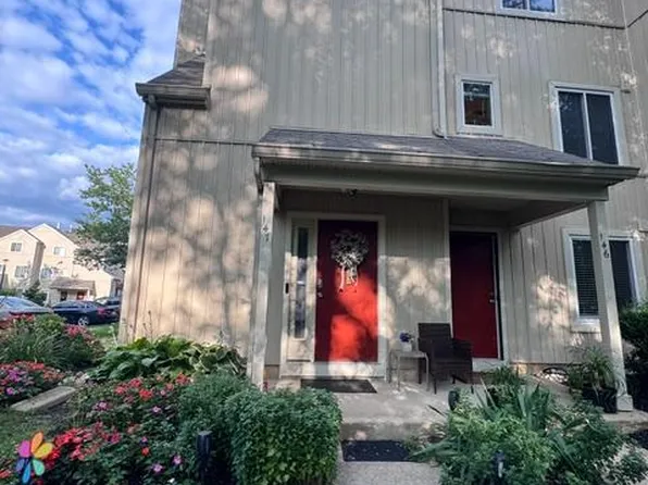 147 Woodlake Dr, Marlton, NJ 08053